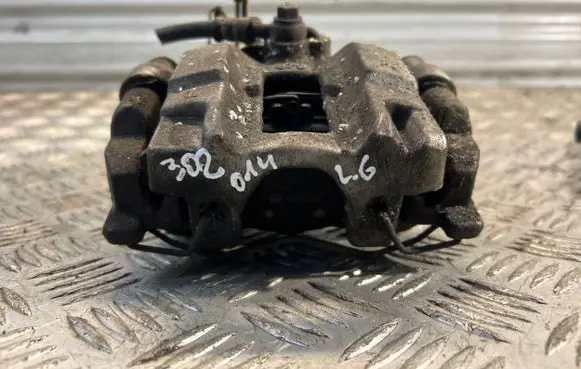 Rear brake caliper