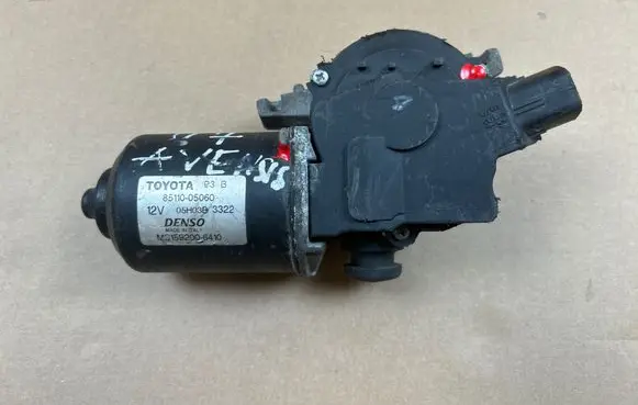 Toyota Avensis T250 Wiper motor 8511005060