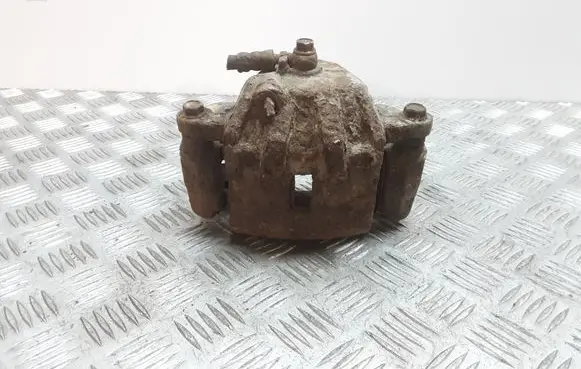KIA Carens I Front brake caliper
