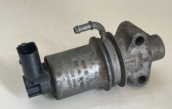 Audi A3 S3 8L EGR valve 06A131501P
