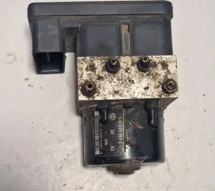 Skoda Octavia Mk1 (1U) ABS Pump 1C0907379G 00006061D3 10096003113