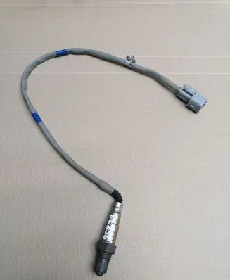 KIA Ceed Lambda probe sensor 9025030136 3921003AA5