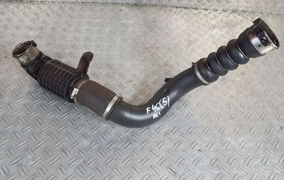 BMW 2 F46 Intercooler hose/pipe MGW0040307