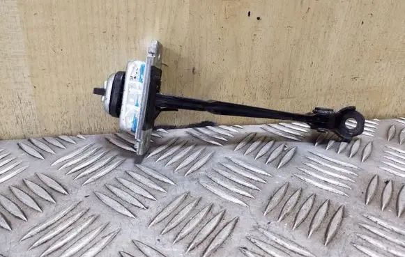 Opel Antara Front door check strap stopper