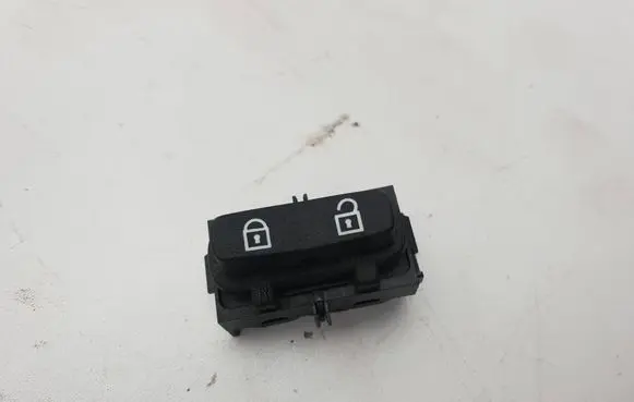 Volvo XC70 Central locking switch button 30710476 03451610 SN50025081850165