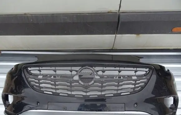 Opel Corsa E Front bumper 13831106230