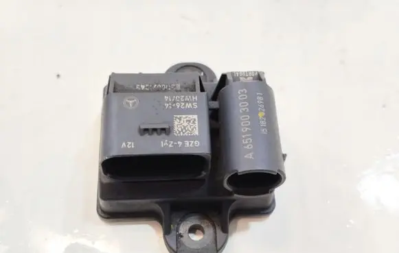 Mercedes-Benz C W205 Glow plug pre-heat relay