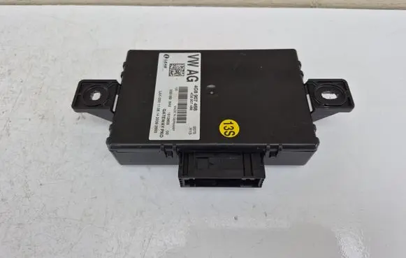 Audi A7 S7 4G Gateway control module 4G8907468