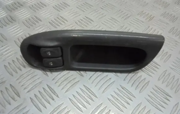 Renault Scenic I Electric window control switch