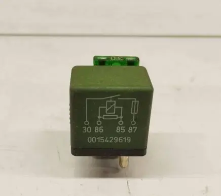 Mercedes-Benz E W124 Other relay 0015429619
