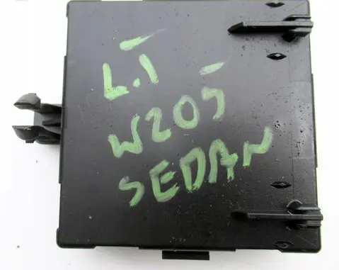 Mercedes-Benz C W205 Door control unit/module A2059001811