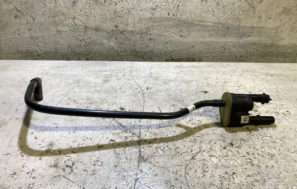 Dodge Challenger Valve 04627694AA 57008022