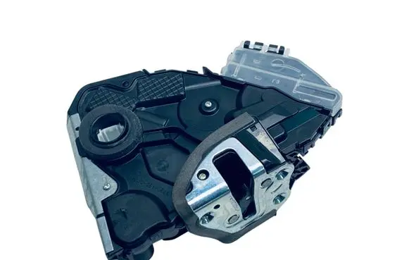 Lexus RX 450H Front door lock 6904048110 69040-48110