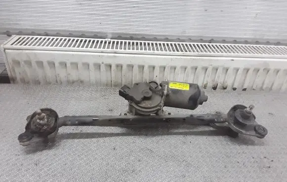 KIA Rio Front wiper linkage and motor 981101G000