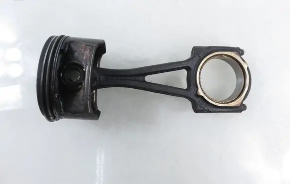 Opel Astra G Piston with connecting rod 73L32A2