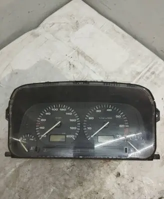 Volkswagen Golf III Speedometer (instrument cluster) 87001262