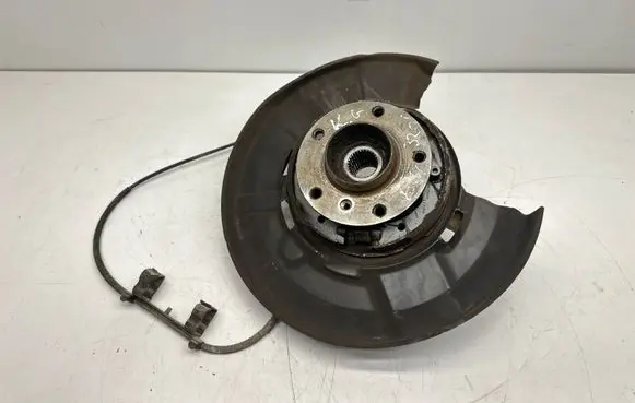 BMW 3 E90 E91 Rear wheel hub 