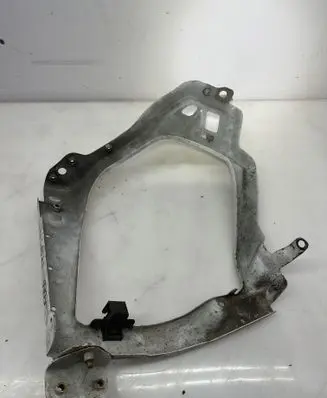 Ford Transit Headlight/headlamp mounting bracket 13K019