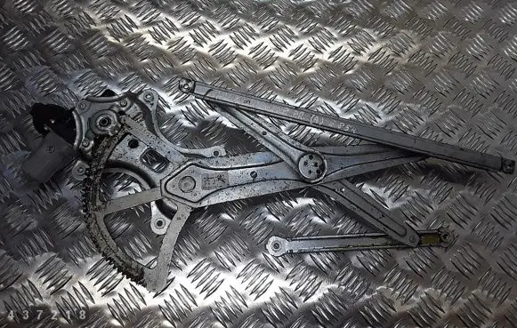 Toyota Hilux (AN10, AN20, AN30) Rear door window regulator with motor
