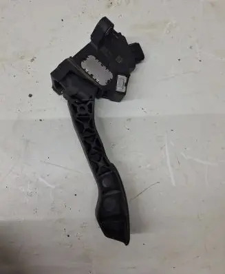 Toyota Verso Accelerator throttle pedal 7811002022