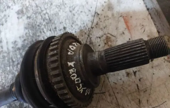 Mazda Xedos 6 Front driveshaft