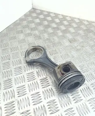 Mercedes-Benz C W204 Piston with connecting rod 6423010 A64238