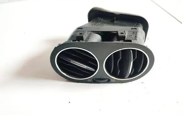 Volkswagen Golf Plus Dash center air vent grill 5m0819709