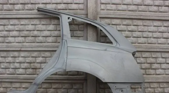 Audi Q7 4L Fender end trim 4L0809837