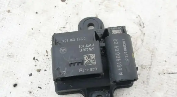 Mercedes-Benz B W246 W242 Glow plug pre-heat relay A6519000900