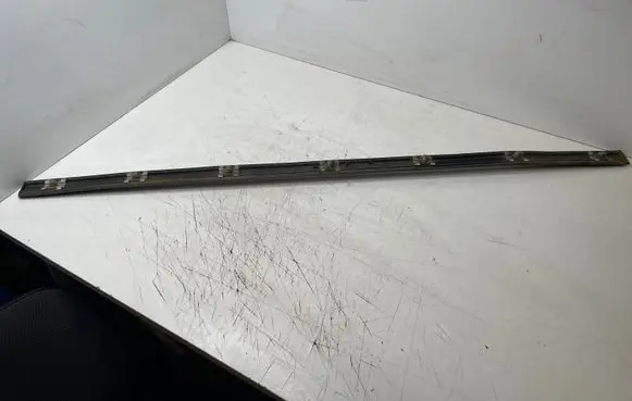 BMW 7 E38 Front door trim (molding) 8125350