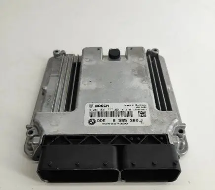 BMW 5 F10 F11 Engine control unit/module 8585380 0281031777