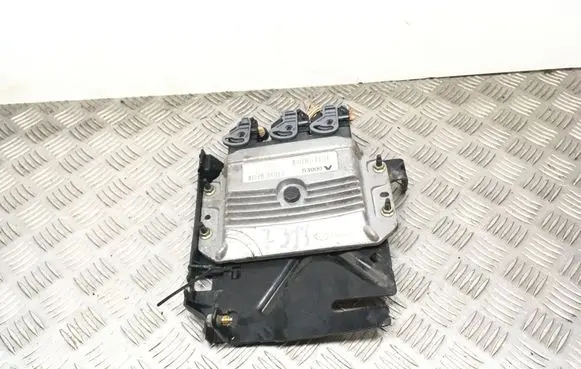 Renault Megane II Engine control unit/module 215842882A 4350922654 8200321263