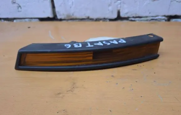 Volkswagen PASSAT B6 Front indicator light 3C0953041J