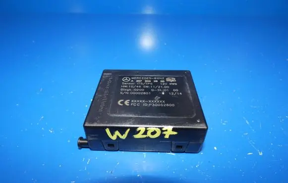 Mercedes-Benz E A207 Alarm control unit/module A2079052800 00002801 P30052600