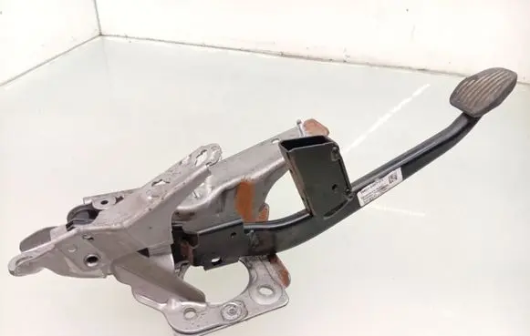 Ford Kuga I Brake pedal 3M512467CT