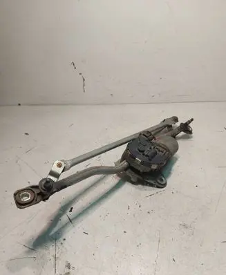 Front wiper linkage and motor