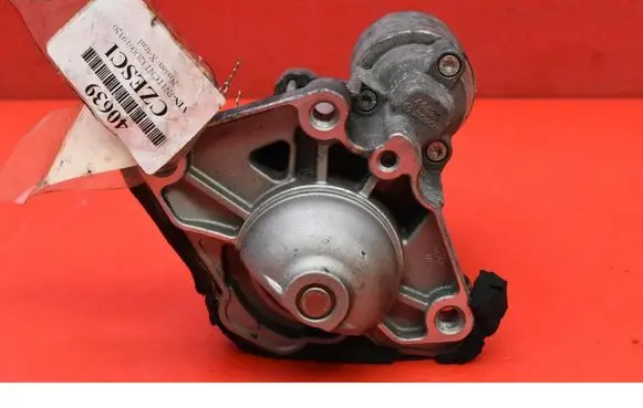 Nissan X-Trail T32 Starter motor 233003131R