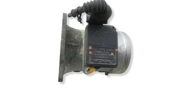 Audi A4 S4 B5 8D Mass air flow meter 037906461B AFH6010A
