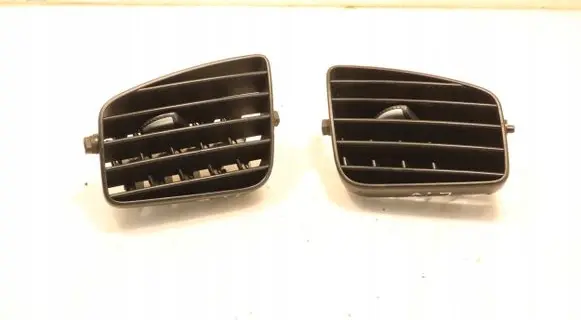 Renault Fluence Dashboard air vent grill cover trim 
