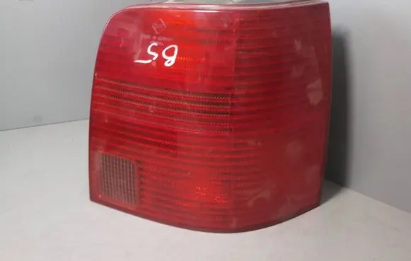 Volkswagen PASSAT B5 Rear/tail lights 3B9945112J