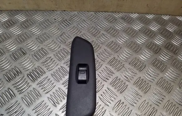 Toyota RAV 4 (XA20) Electric window control switch 7423242100