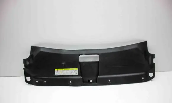 Audi Q3 8U Radiator trim 8U0807081B