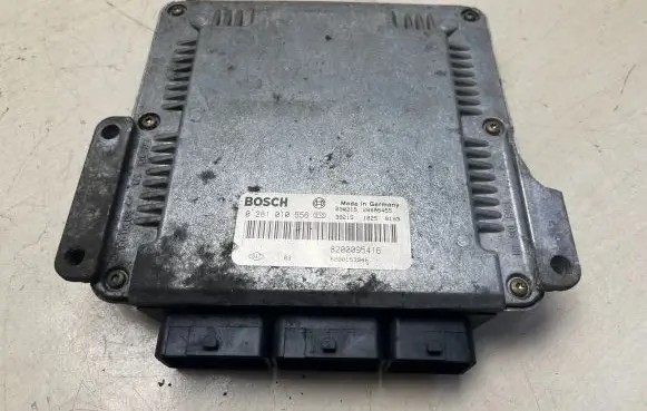 Renault Laguna II Engine control unit/module 8200095416 8200153946 0281010556
