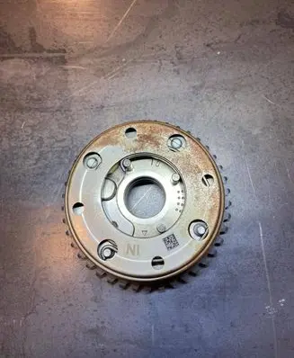 BMW M5 F90 Camshaft pulley/ VANOS 11368601046 8601046