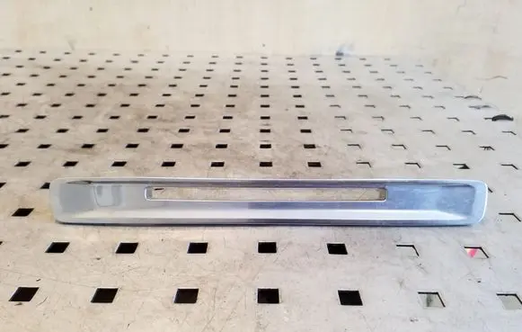 Radio/GPS head unit trim