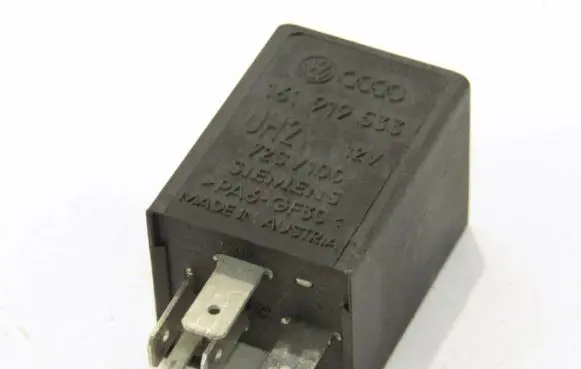 Skoda Octavia Mk1 (1U) Other relay 161919533