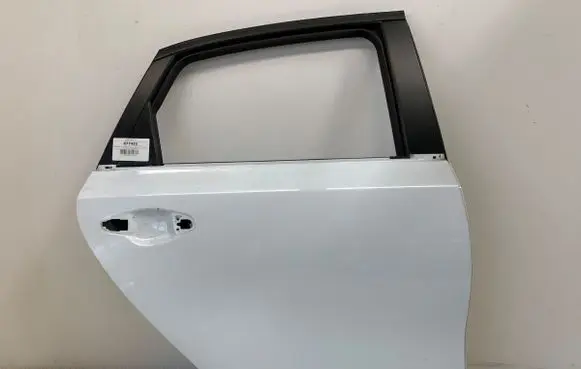 KIA Ceed Rear door 