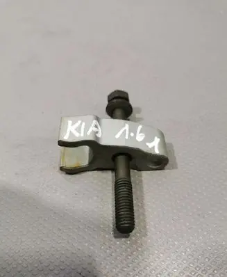 KIA Sportage Fuel Injector clamp holder