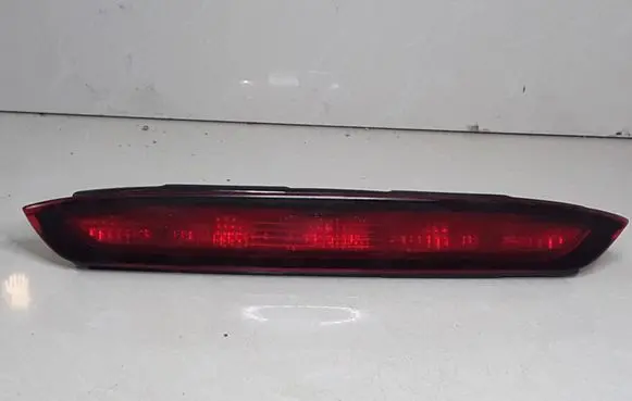 Toyota Corolla Verso E121 Third/center stoplight STANLEY1372 S3E43020002