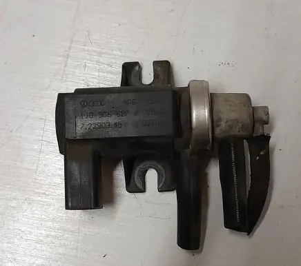 Audi A4 S4 B6 8E 8H Turbo solenoid valve 1J0906627B 72290345